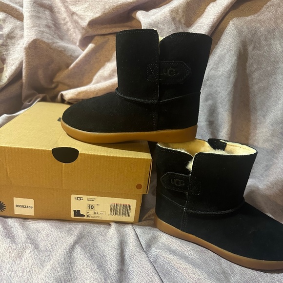 Girl Ugg boots - Picture 1 of 3